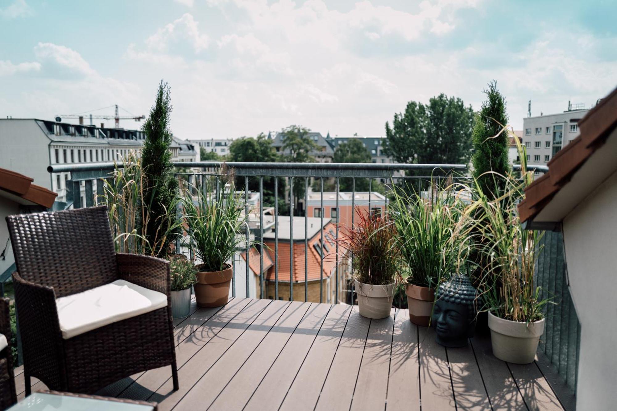 Rooftop Buddha Lounge - Im Dachgeschoss In Mit Waschmaschine Und Netflix Apartment
